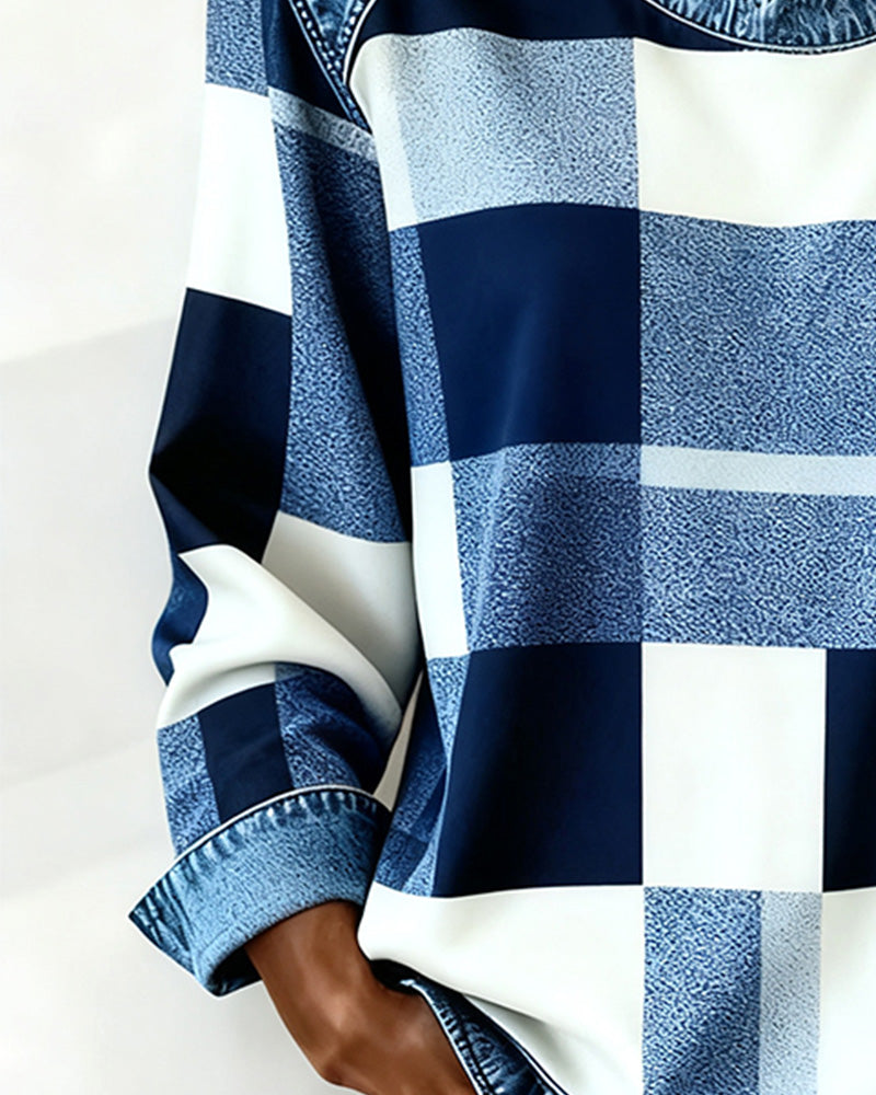 Kockás, patchwork mintás, kontrasztos színű pulóver