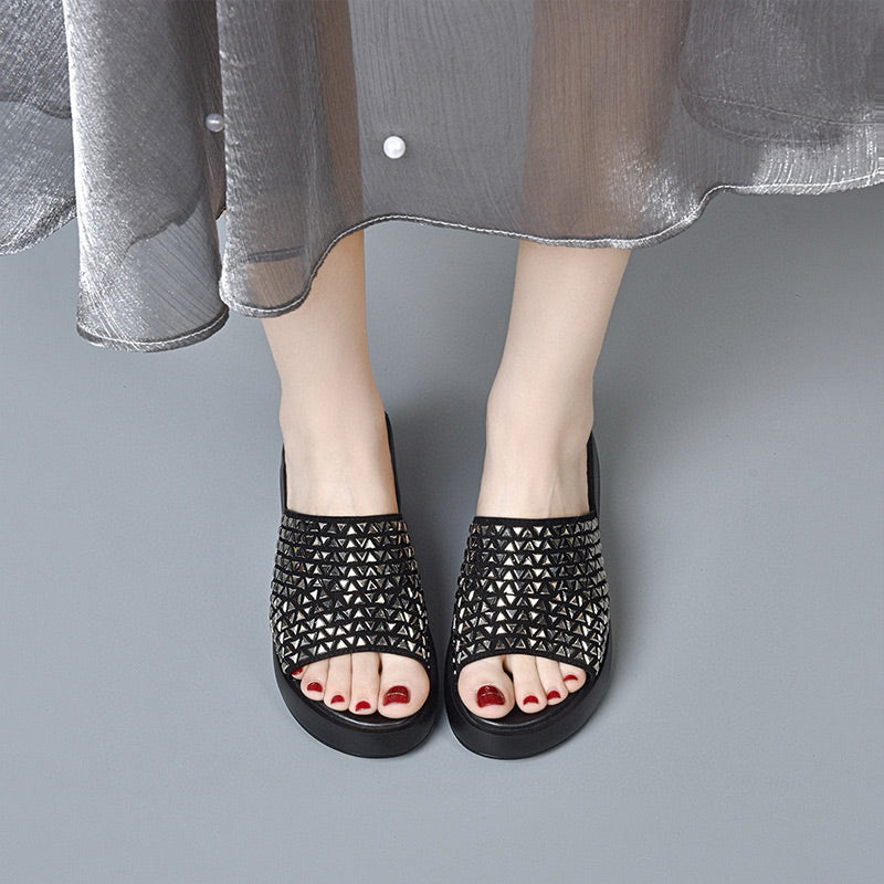 👣【35-43】2025 Női Fényes Wedge Pántos Szandálok