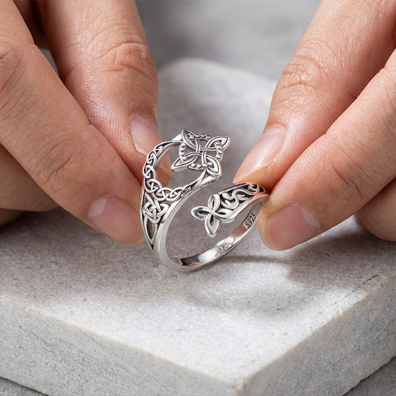 Kelta boszorkánycsomó állítható gyűrű – Végtelenség, erő és stílus az ujjadon ✨💍