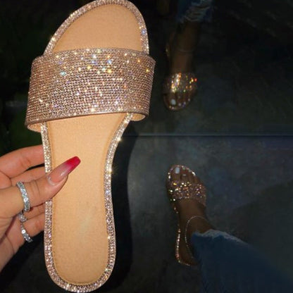 ✨ Női csillogó strasszos lapos szandál – Kényelem és ragyogás egyben! 👡💎