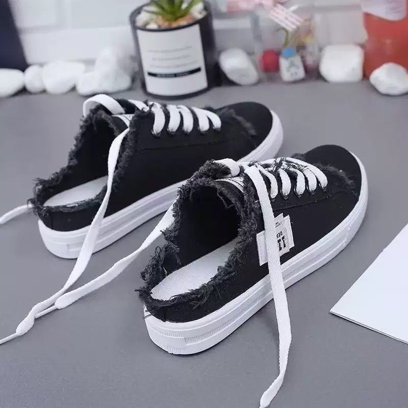 👟☀️ Női farmer slip-on papucs – Kényelmes talp, laza stílus. Nyárra készülve! 🥰